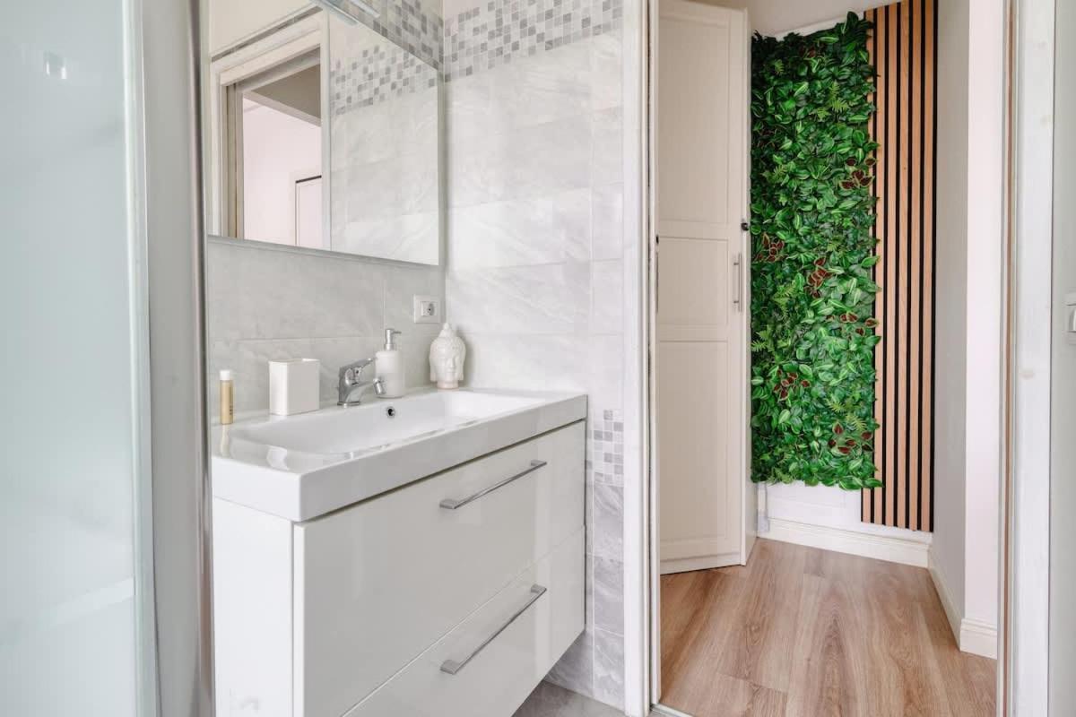 Oasis Suite - Subway 50 Meters Just 5 Minutes From Duomo Μιλάνο Εξωτερικό φωτογραφία